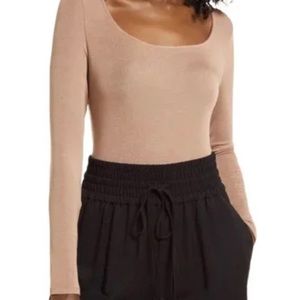 Nordstrom Open Edit top 💛